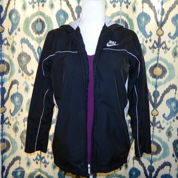 Nike sport jacket! - Picture 1 of 5